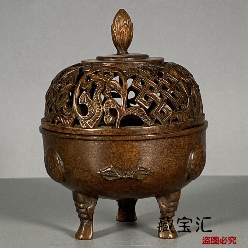 Vintage Collectible Items - เตาเผากำยานลายดอกบัวโบราณ งานฝีมือแบบโบราณ วัสดุทองเหลือง ของเก่าสะสมจากชนบทจีน