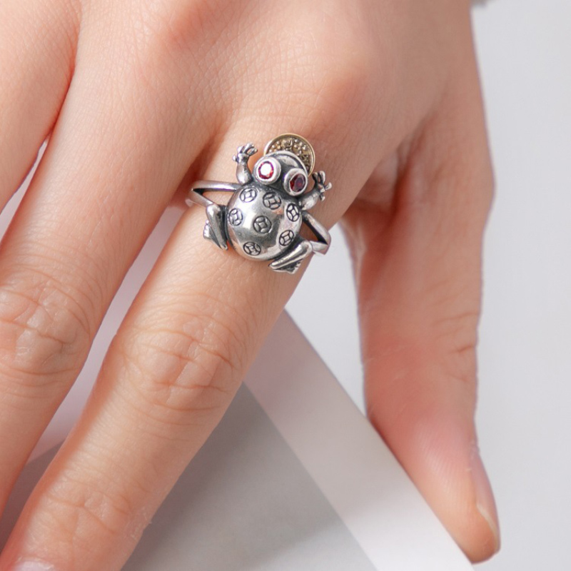 การออกแบบที่ไม่ซ้ํากันคางคกทอง - Vintage Collectible Coins บทวิจารณ์และราคา